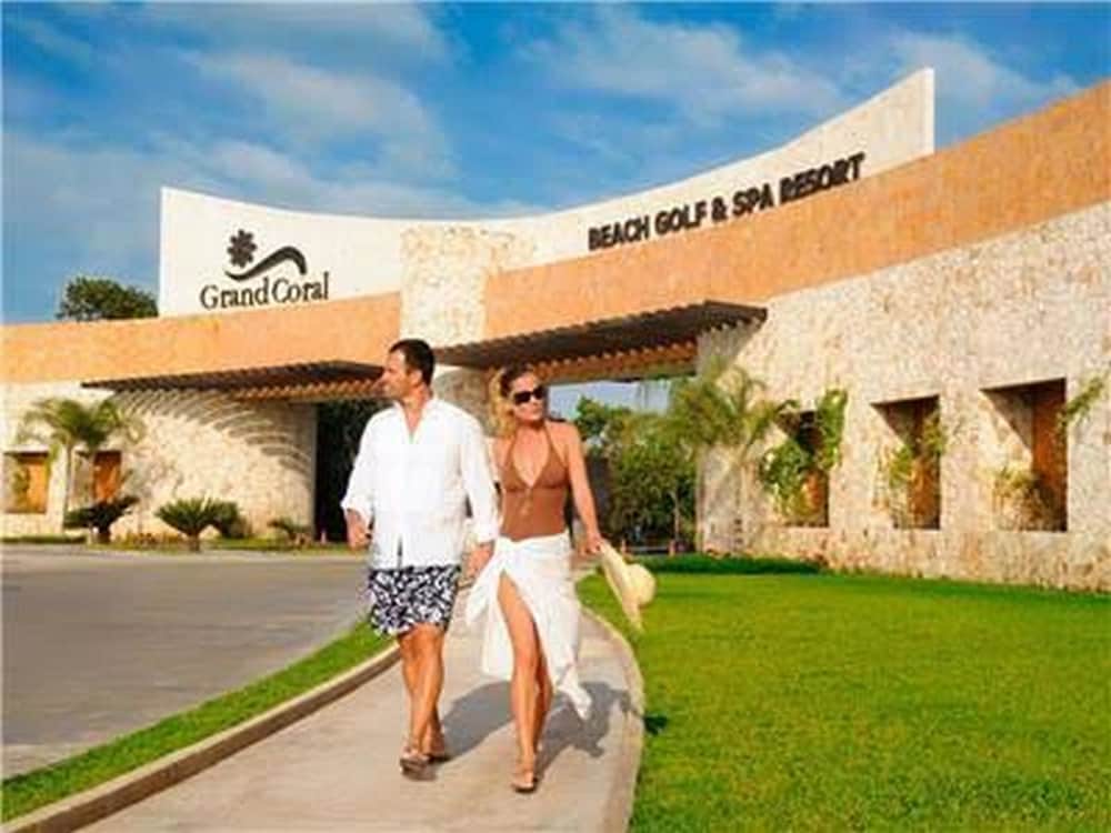 The Royal Haciendas All Inclusive 48/50
