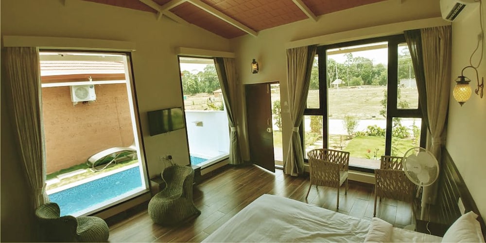 Sixth Element Luxury Resort 29/50