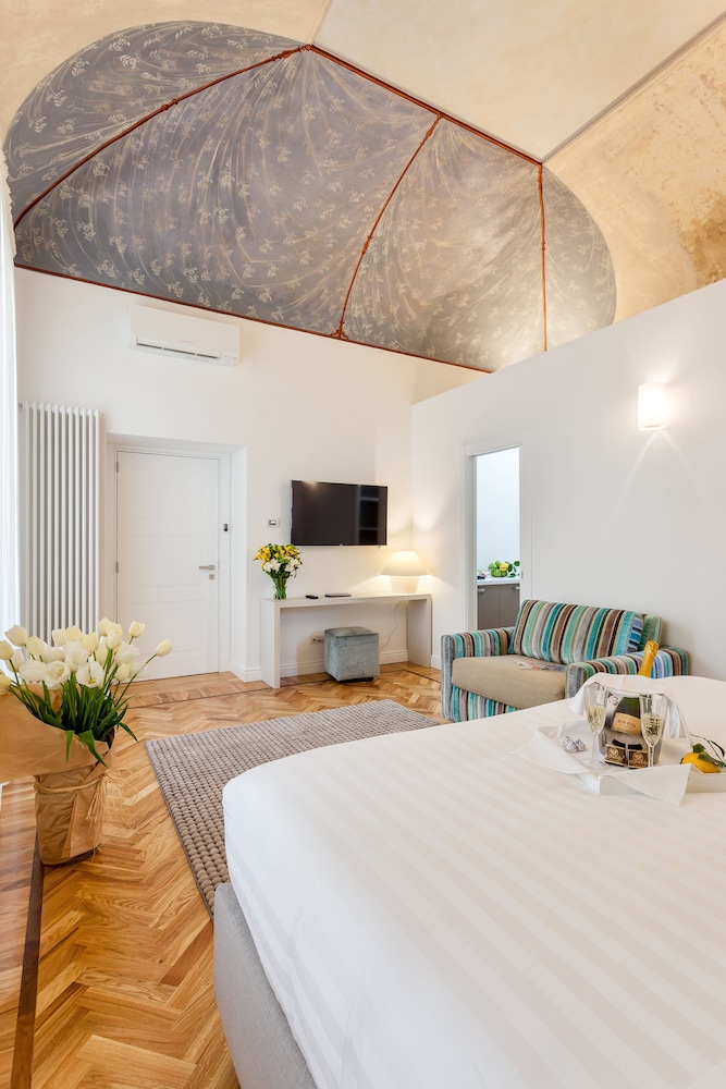 504 CORSO SUITES 46/76