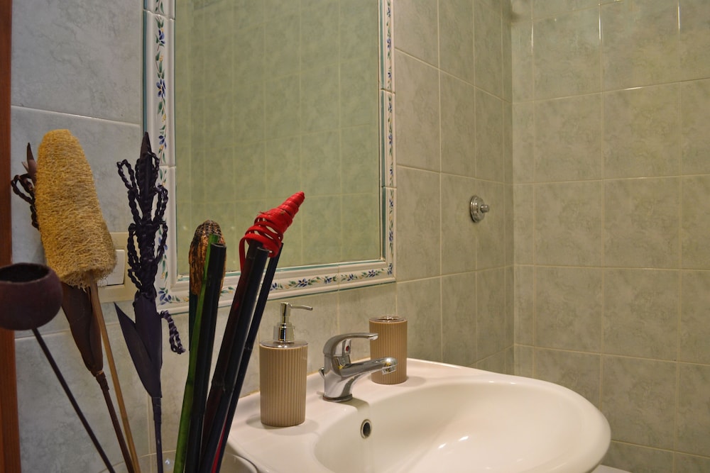 Astra Bed and Breakfast 44/50