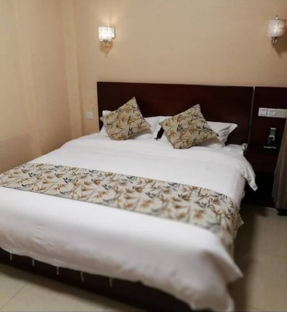 SUPERIOR, DOUBLE BED