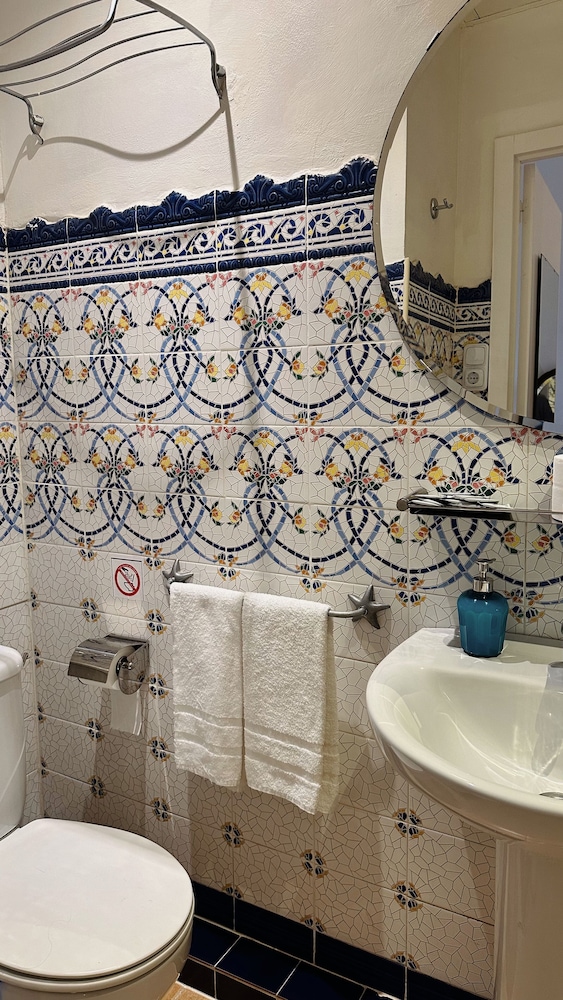 BARCELONA CENTER INN 47/50