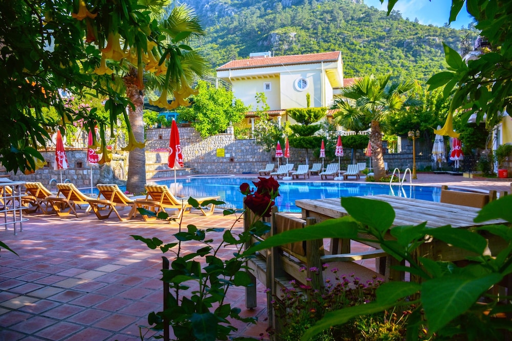 Mountain Valley Apart Hotel & Villas 39/50