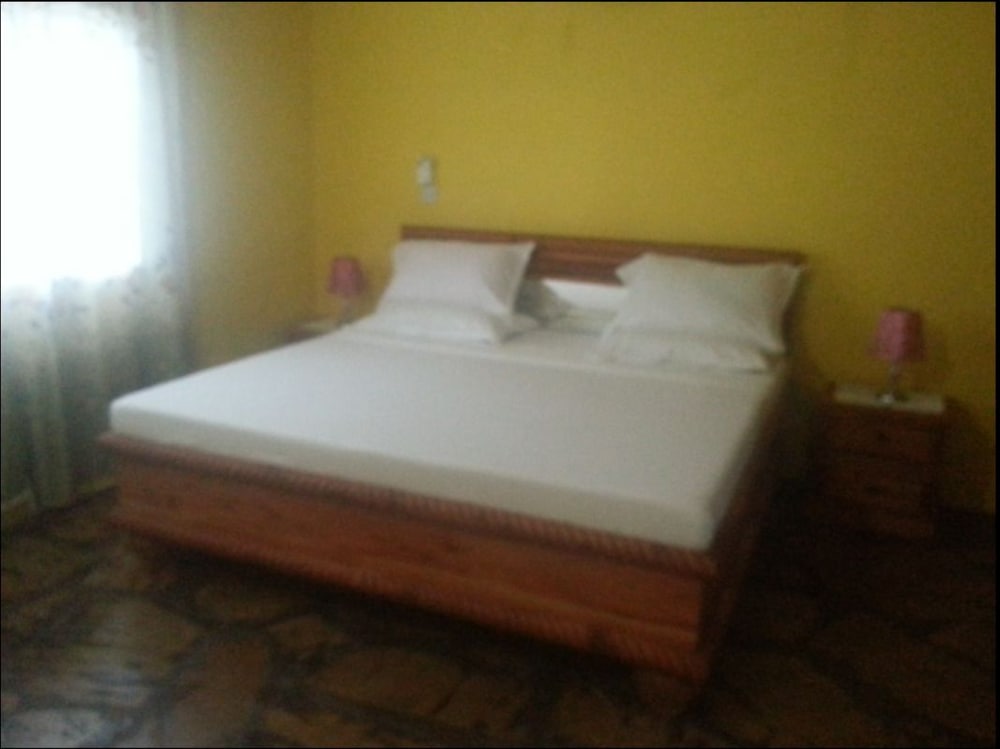 Coral Sea Villas 3/9
