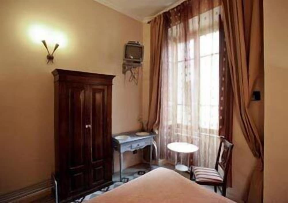 La Maison De Marta 15/28