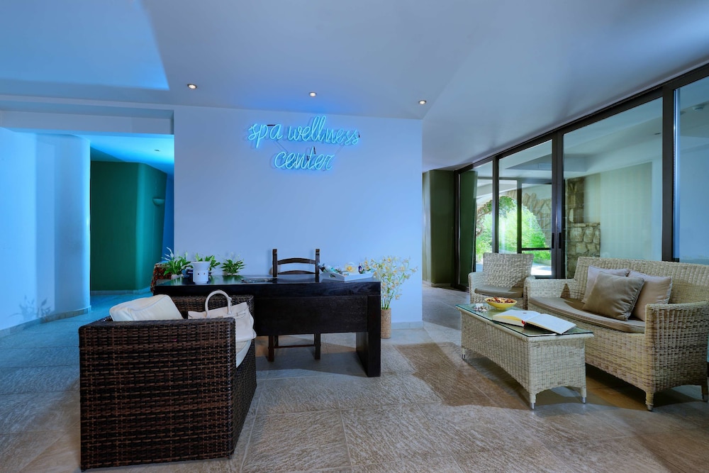 Sitia Beach City Resort and Spa 46/63