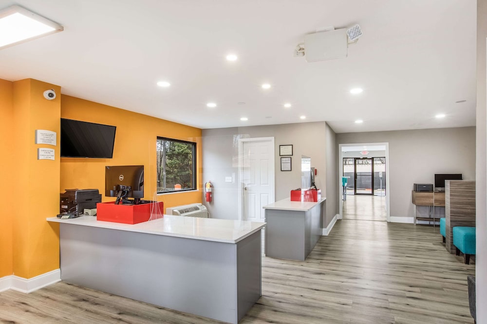 Premier Extended Stay 1/9