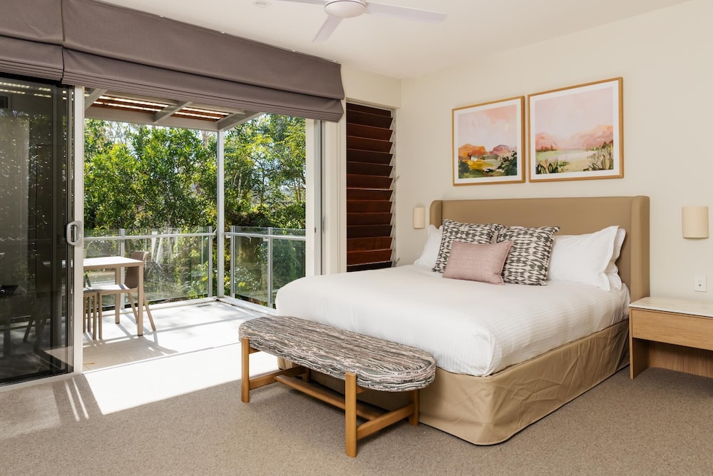 RACV NOOSA RESORT 18/74