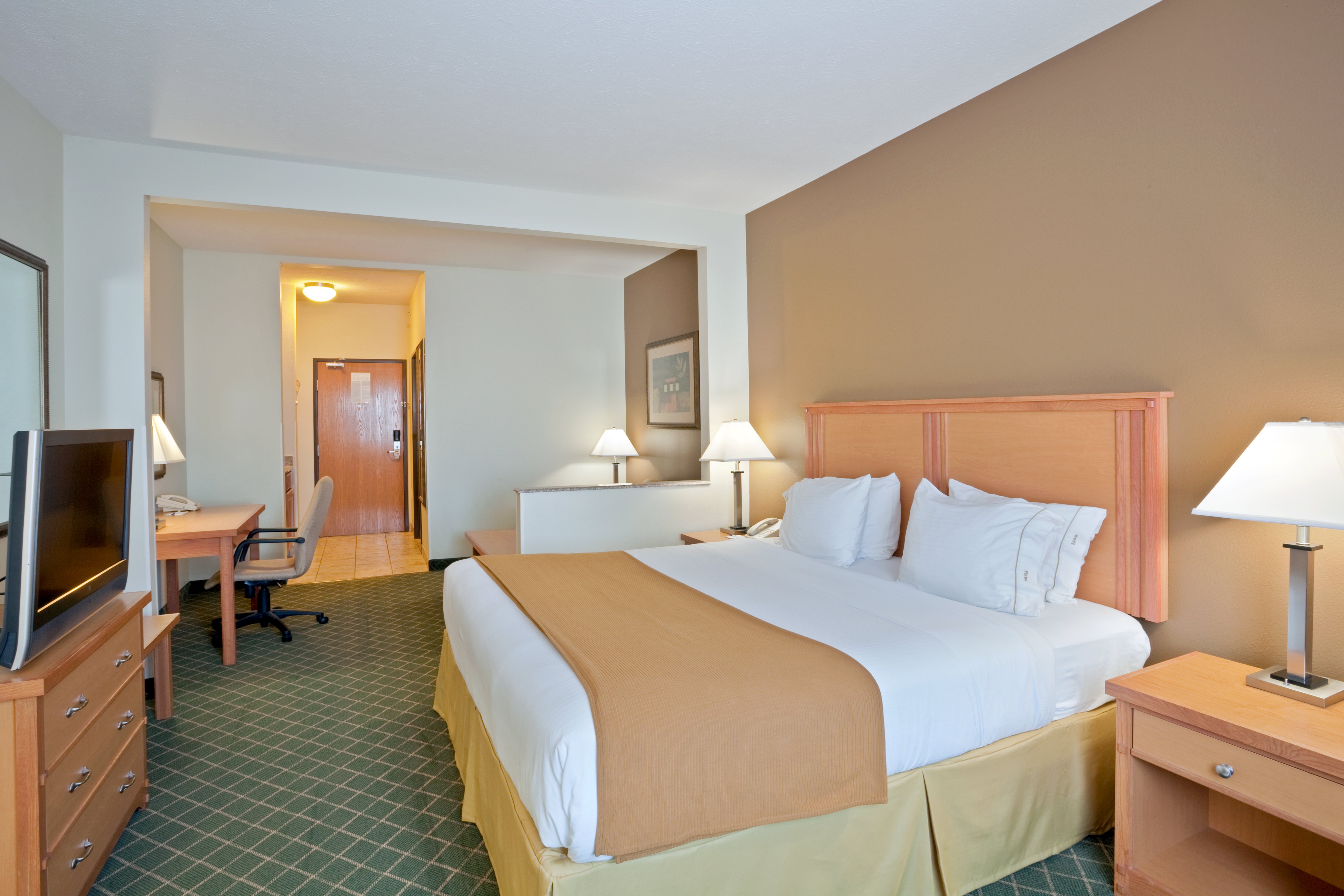 Holiday Inn Express and Suites Lincoln South 14/53
