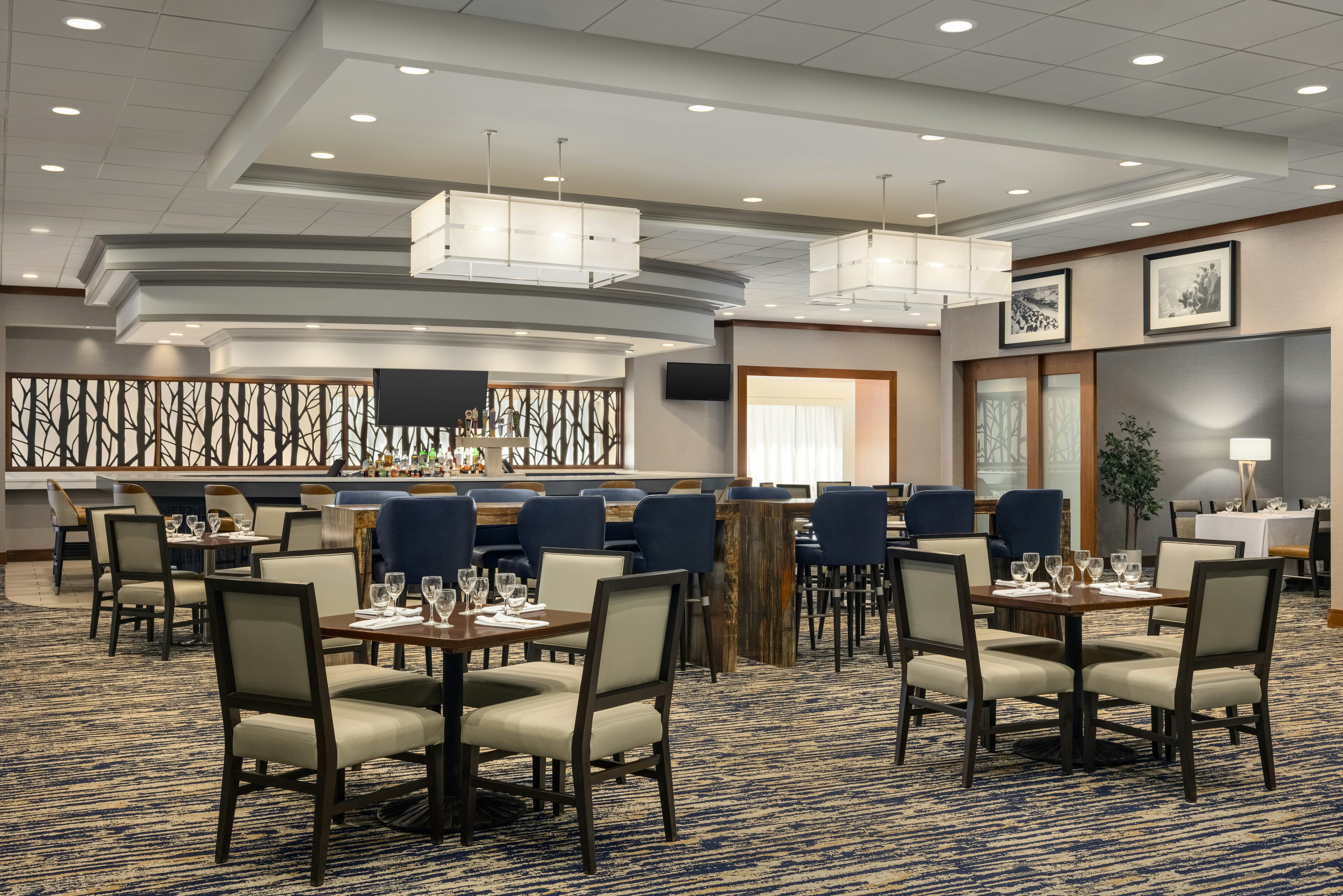 Doubletree By Hilton Pittsburgh Greentree 71/74