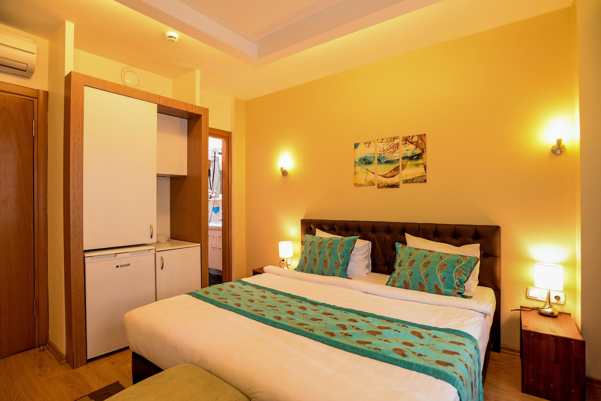 BASIC, DOUBLE OR TWIN BED