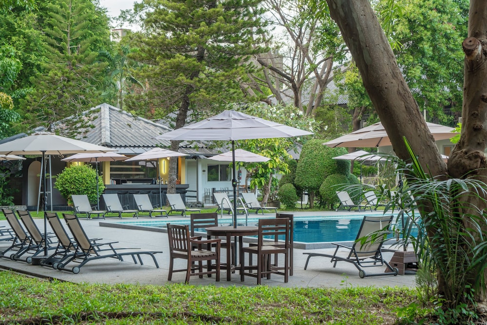 Sunshine Garden Resort 52/56