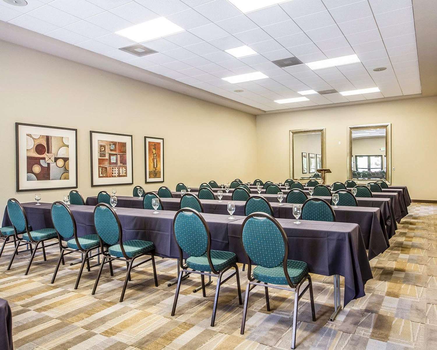 Gaia Hotel Spa Redding Ascend Hotel Collection 36/44