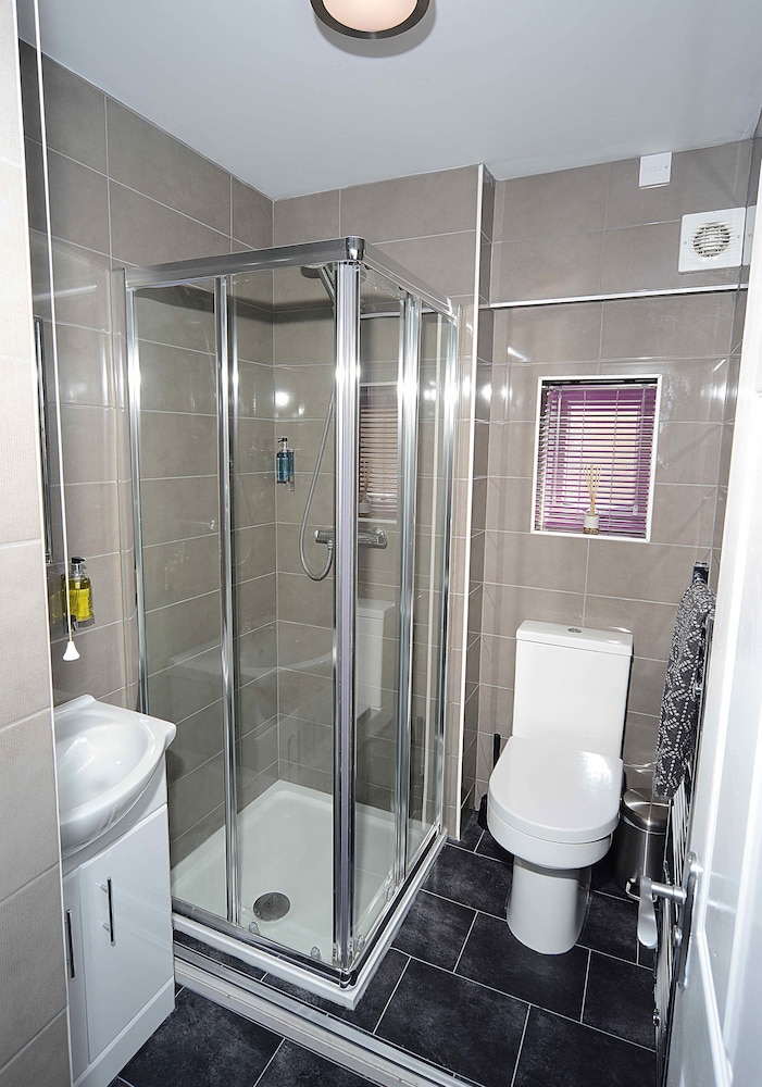 Twelve Self Serviced Apartments 43/50