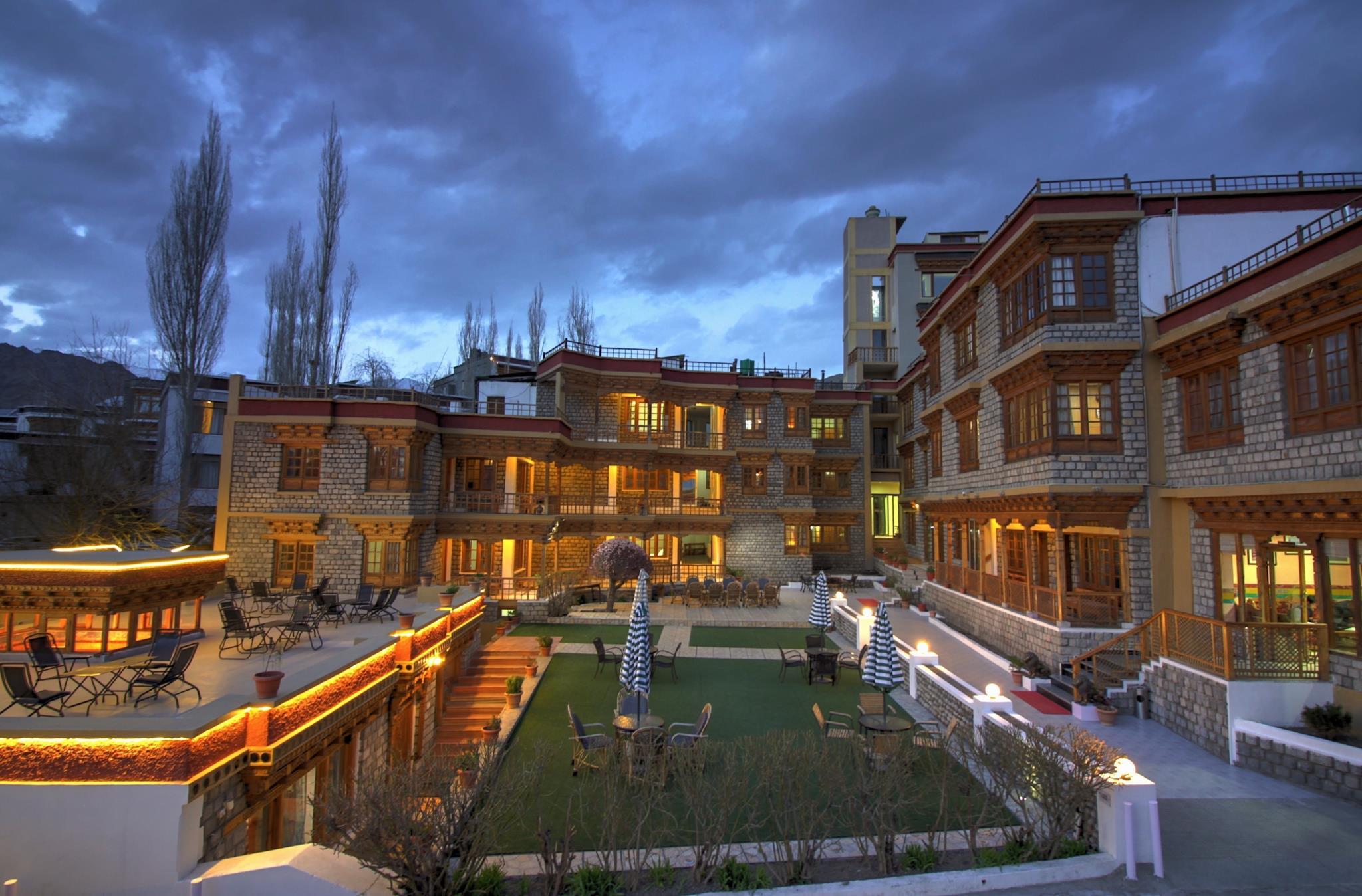 Hotel Spic N Span 9/40