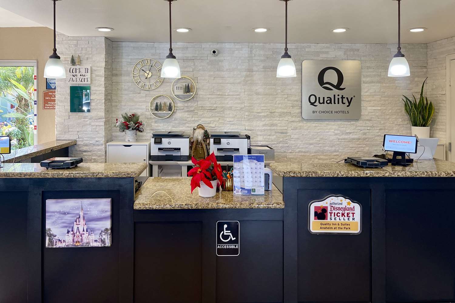 Quality Inn & Suites Anaheim at the Park 5/32