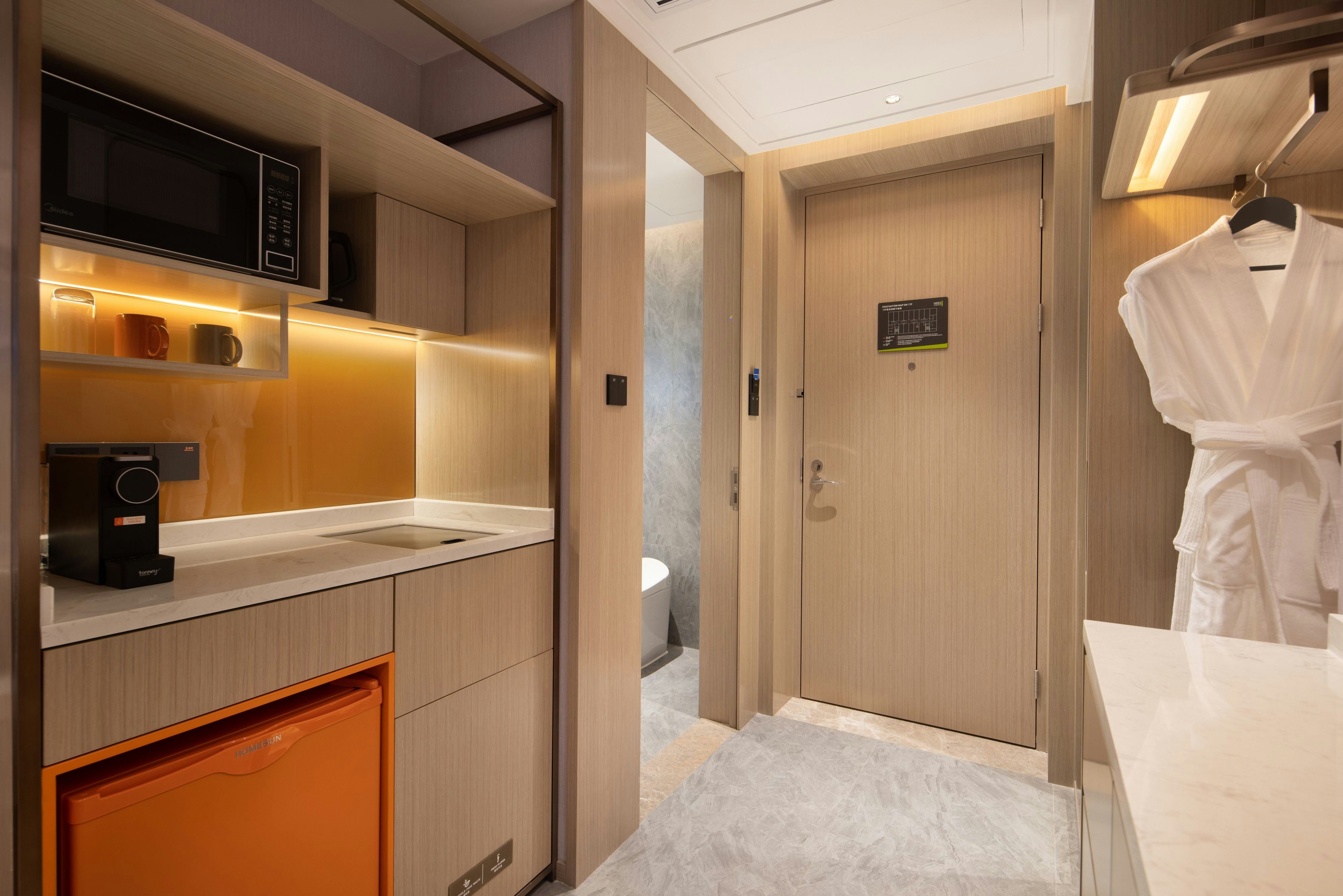 HOME2 SUITES BY HILTON WUHAN XUDONG 36/36