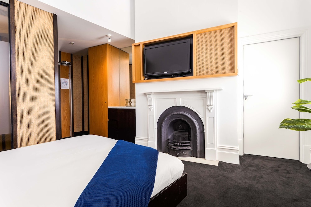 Middle Park Hotel 24/63