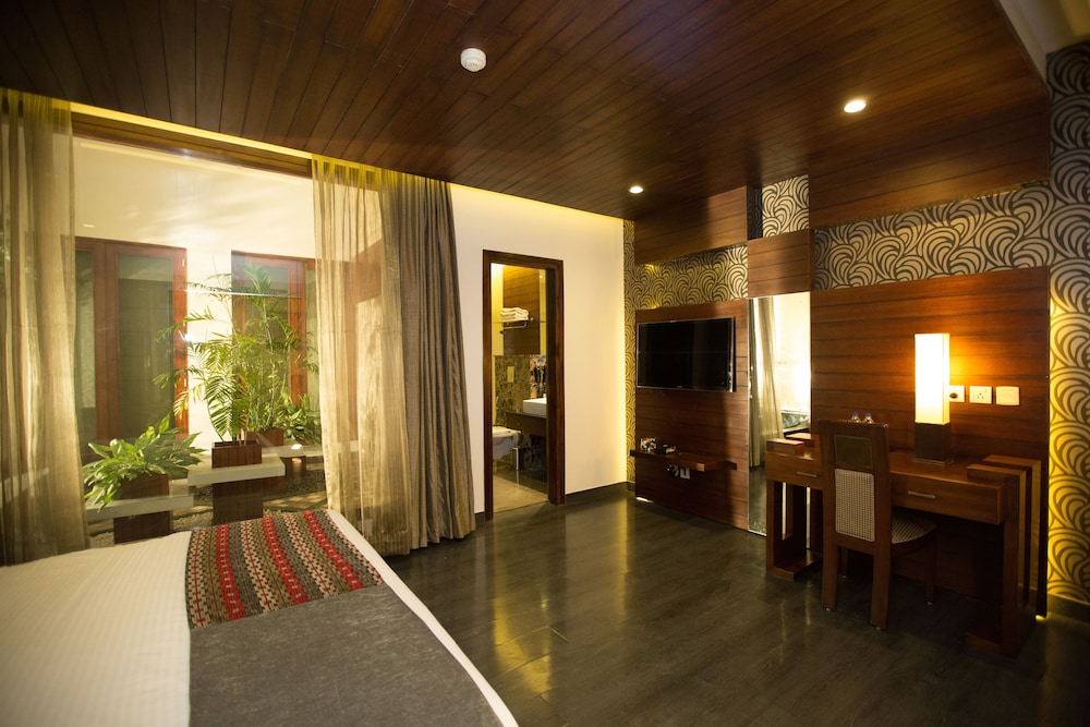 Icon A Boutique Hotel 36/42