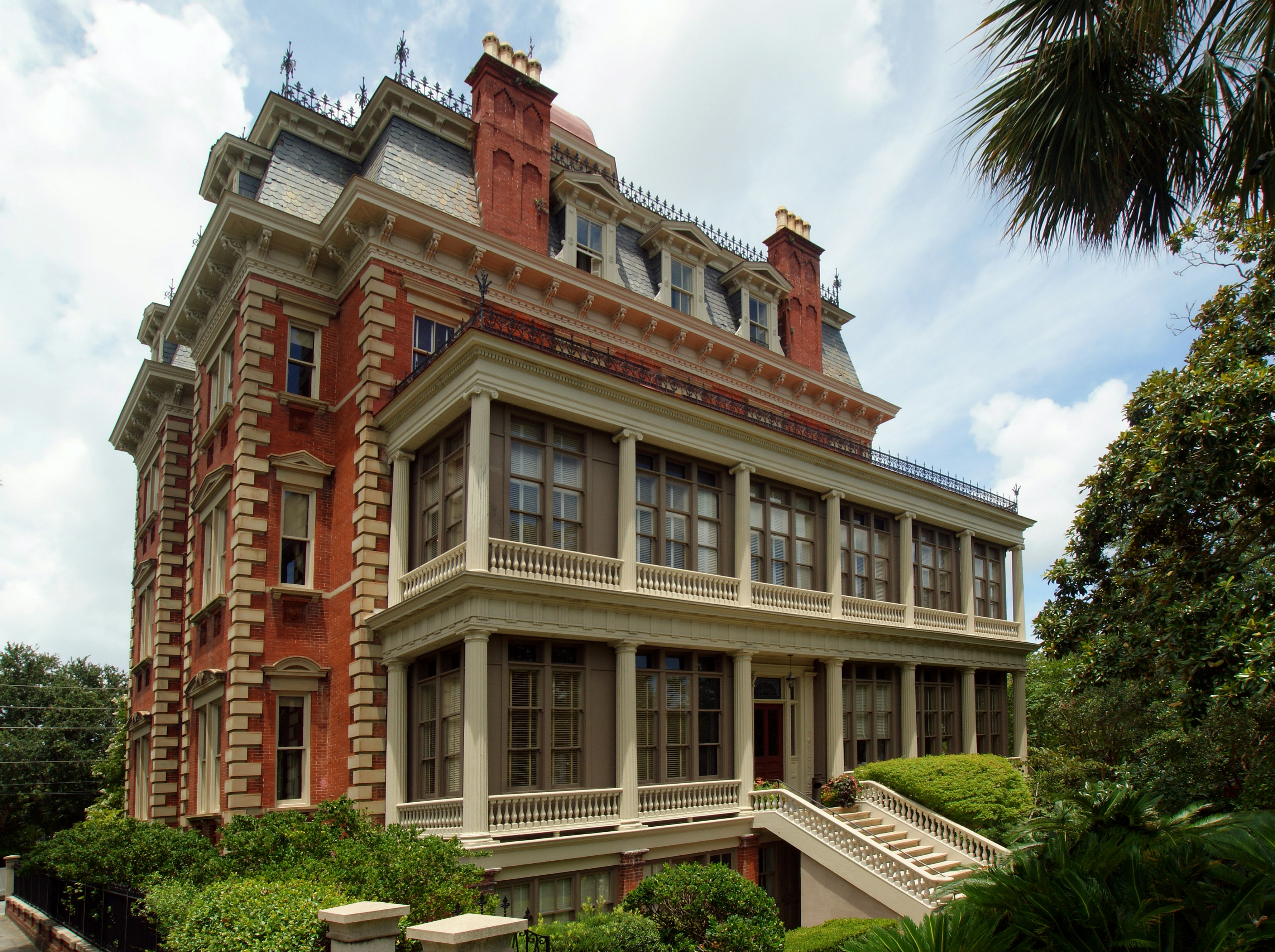 Wentworth Mansion 2/69