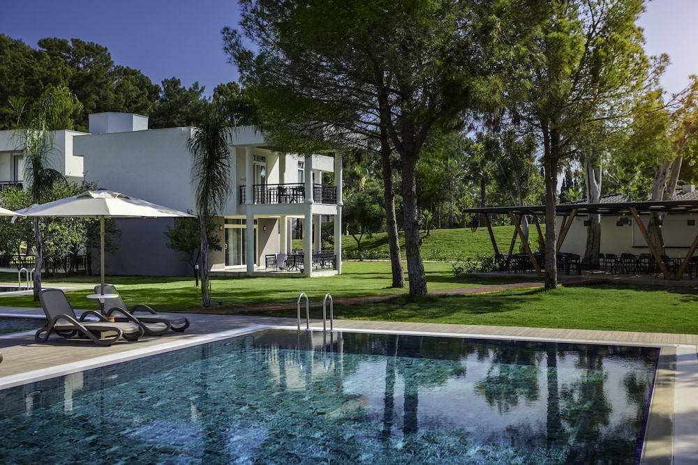 Simena Comfort Hotel 49/55