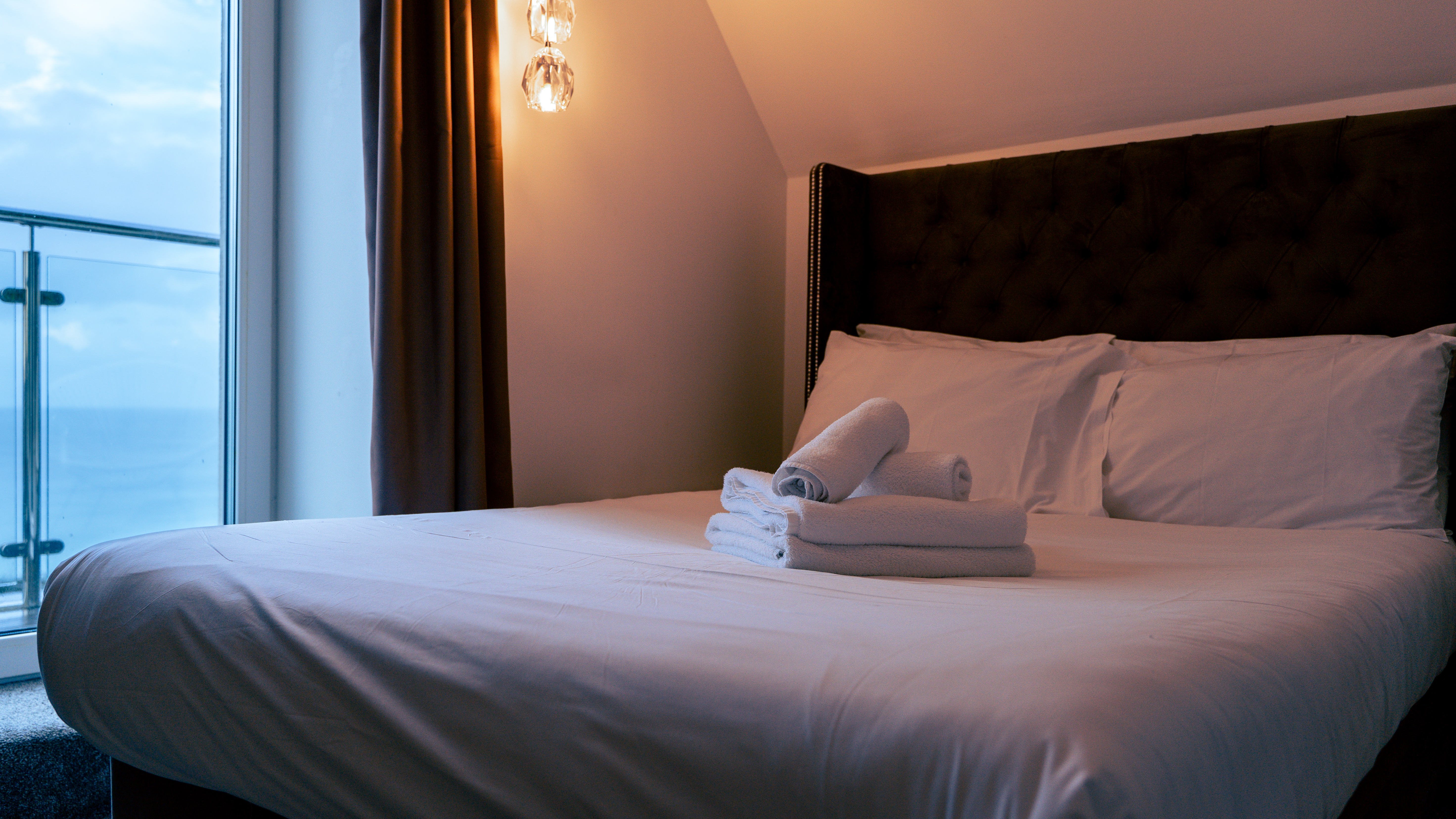 غرفة بسرير مزدوج بإطلالة على البحر، OYO Newquay Beach Hotel 4/5