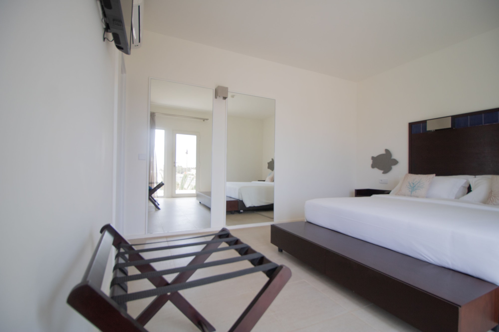Master, Suite, 2 Double Beds