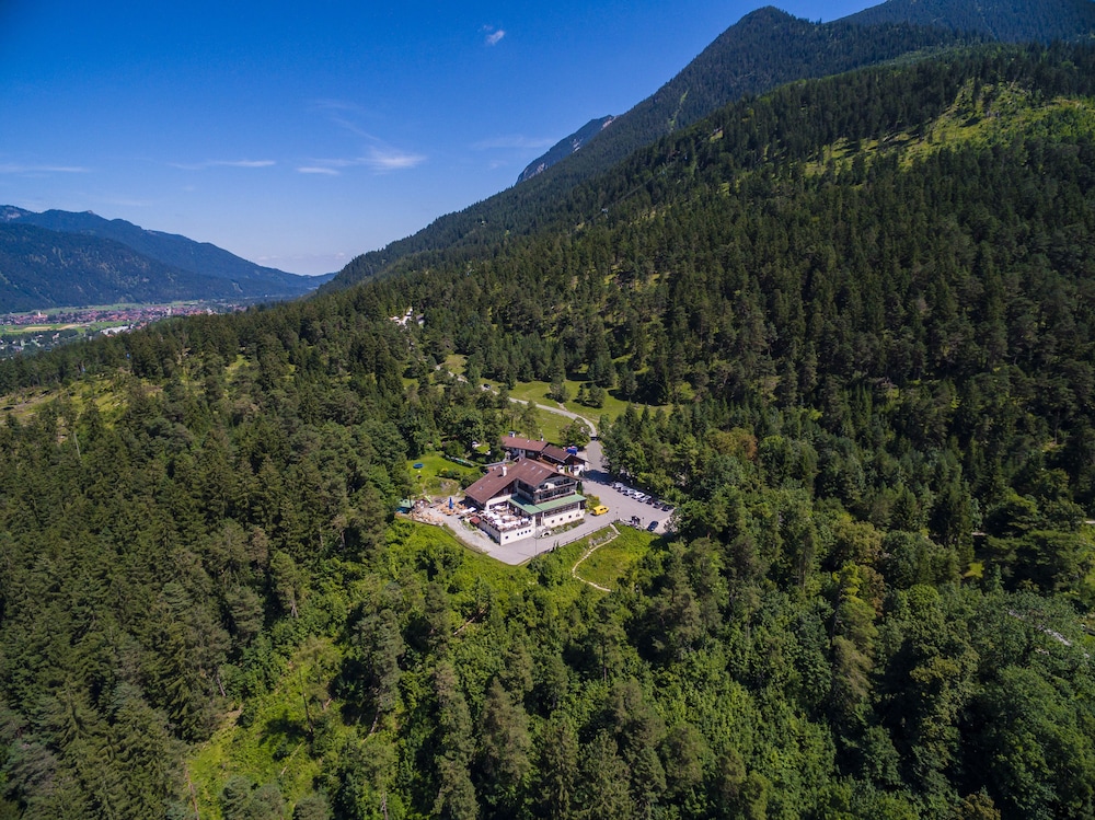 Landhotel and Berggasthof Panorama 44/50