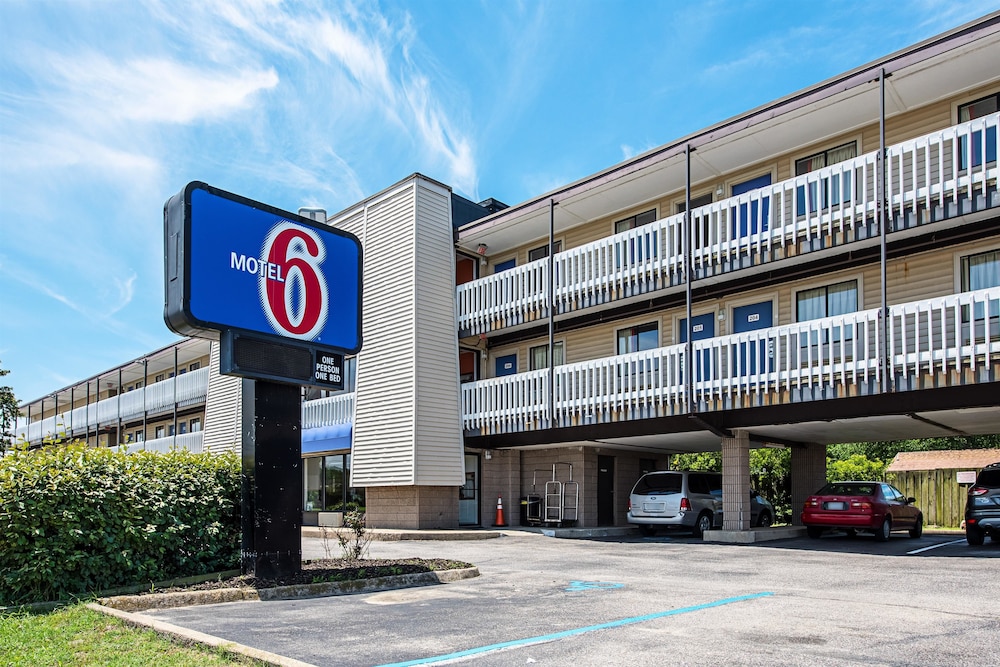 Budget Inn Norfolk Va 28/42