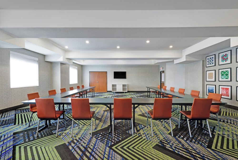 Holiday Inn Express Hotel And Suites Newport 61/76