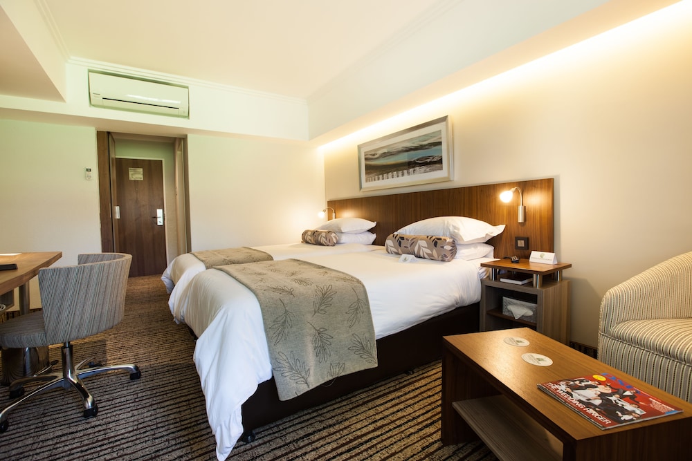 City Lodge Pinelands 14/38