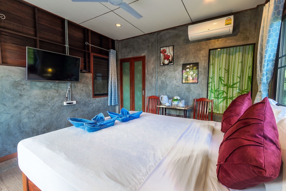 Kanya Cozy Bungalows Kata Beach 12/30