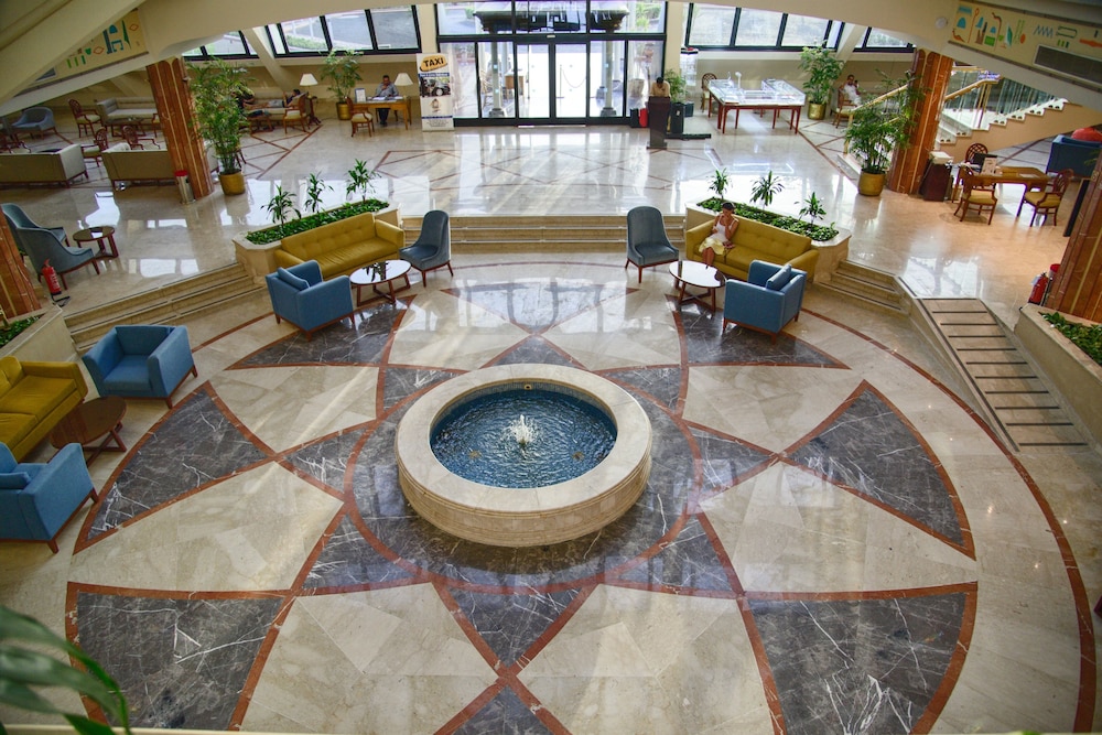 Pharaoh Azur Resort 40/60