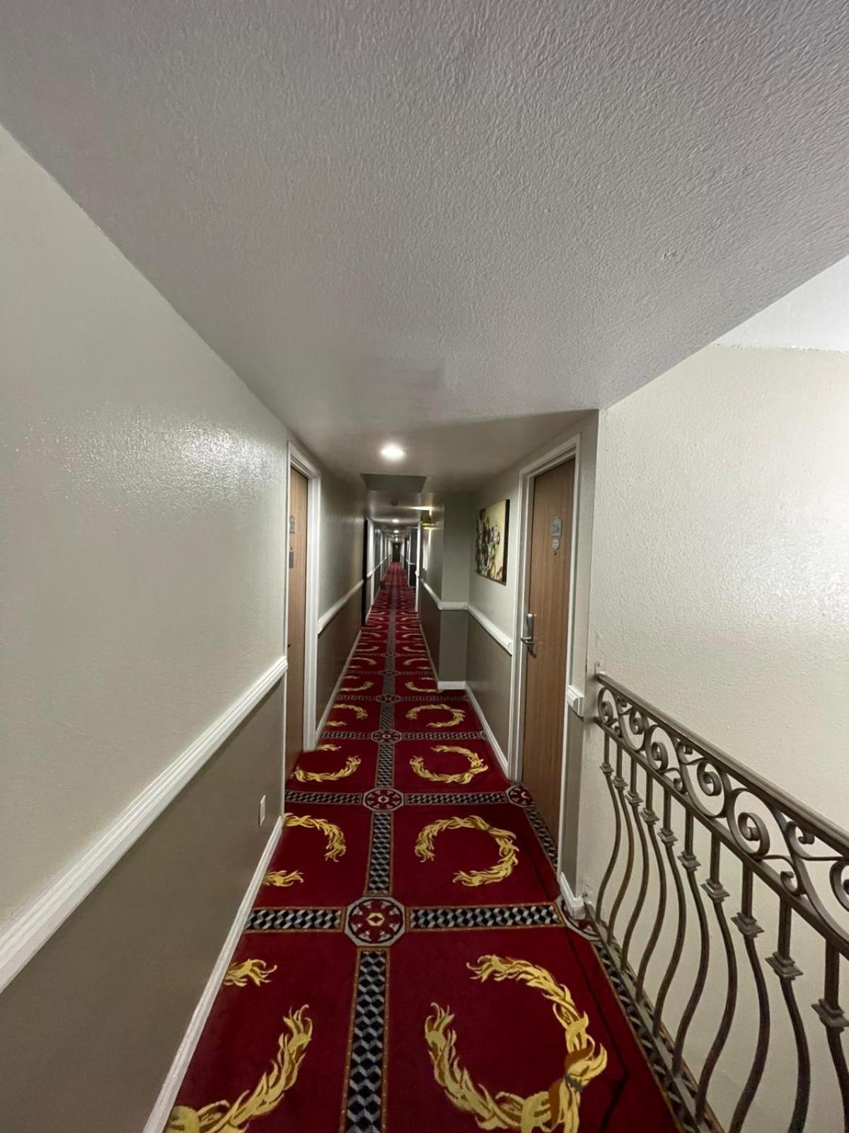 Sunrise Inn Gardena 22/27