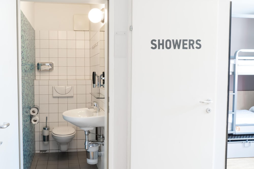 Meininger Hotel Vienna City Center 43/44