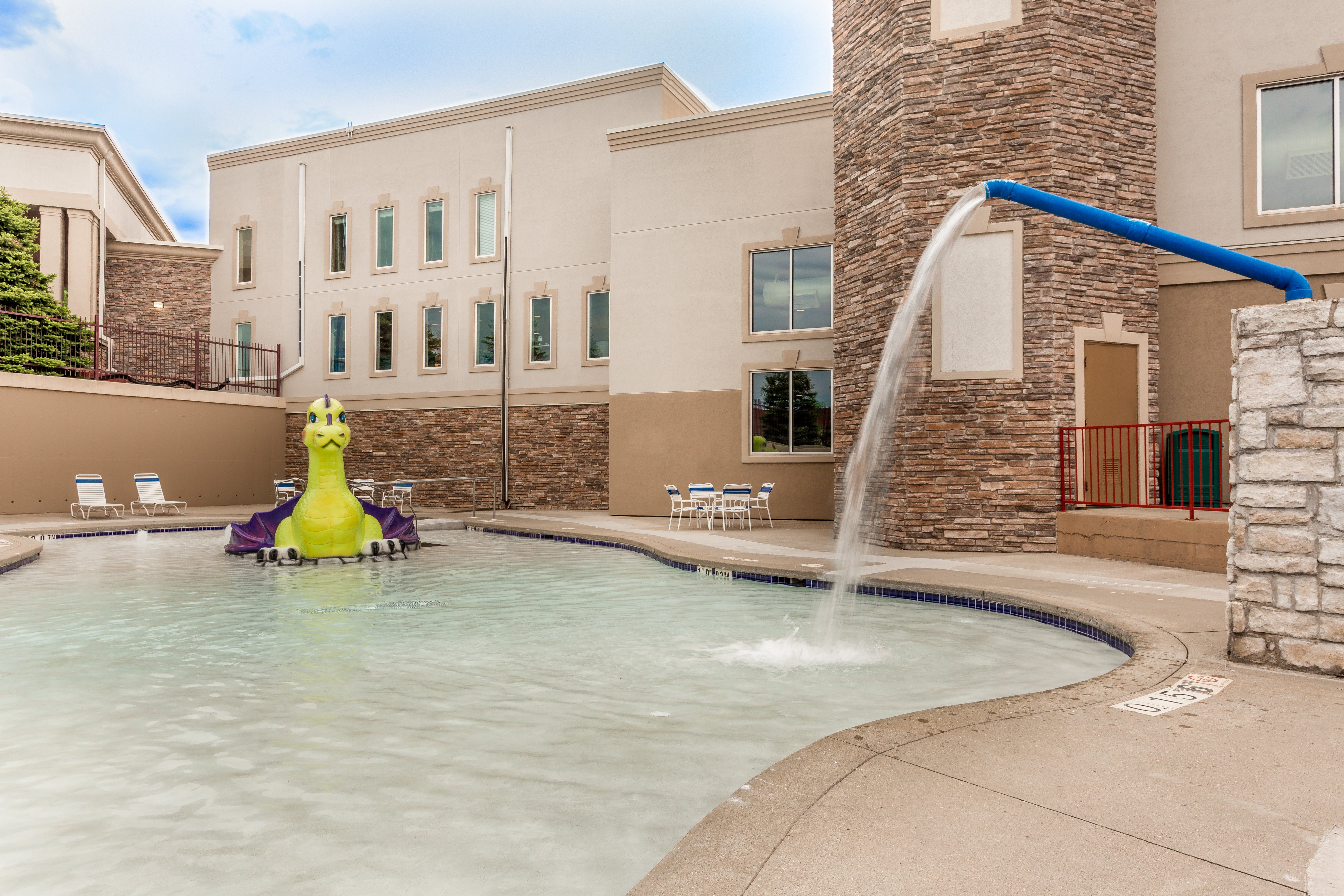 Holiday Inn Express Wisconsin Dells 59/69