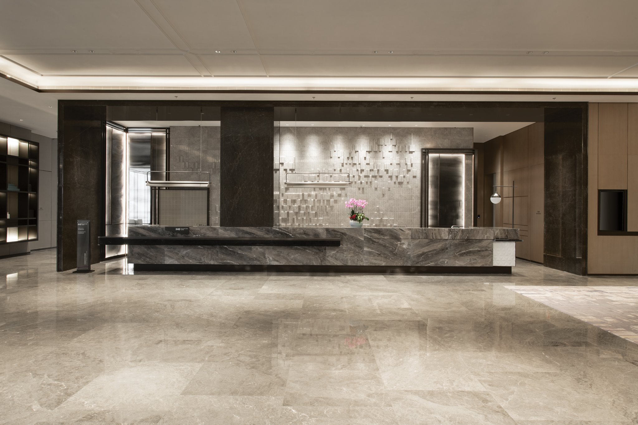 Crowne Plaza Hangzhou Science City 5/74