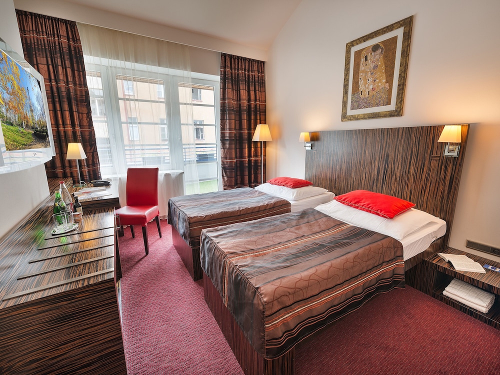 Ea Hotel Crystal Palace 16/31