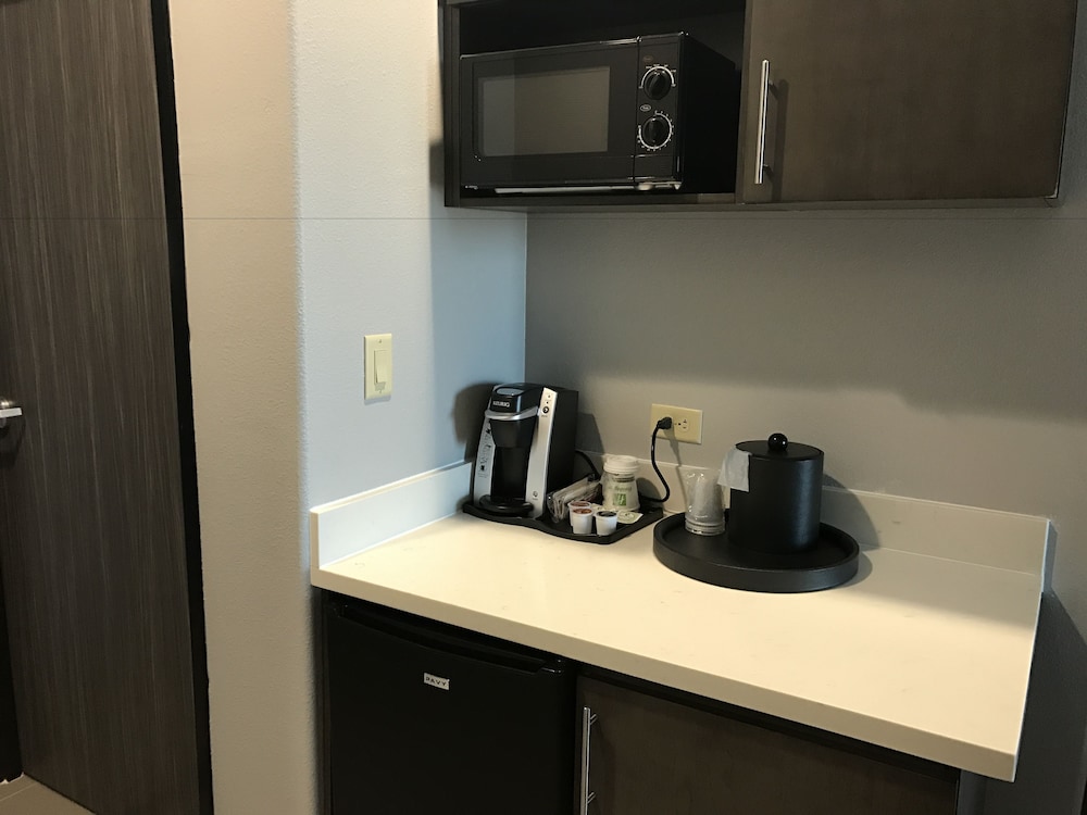HOLIDAY INN ABILENE - NORTH COLLEGE AREA 50/63