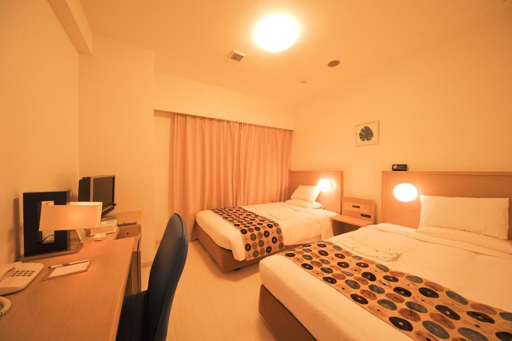 Smile Hotel Okinawa Naha 10/37