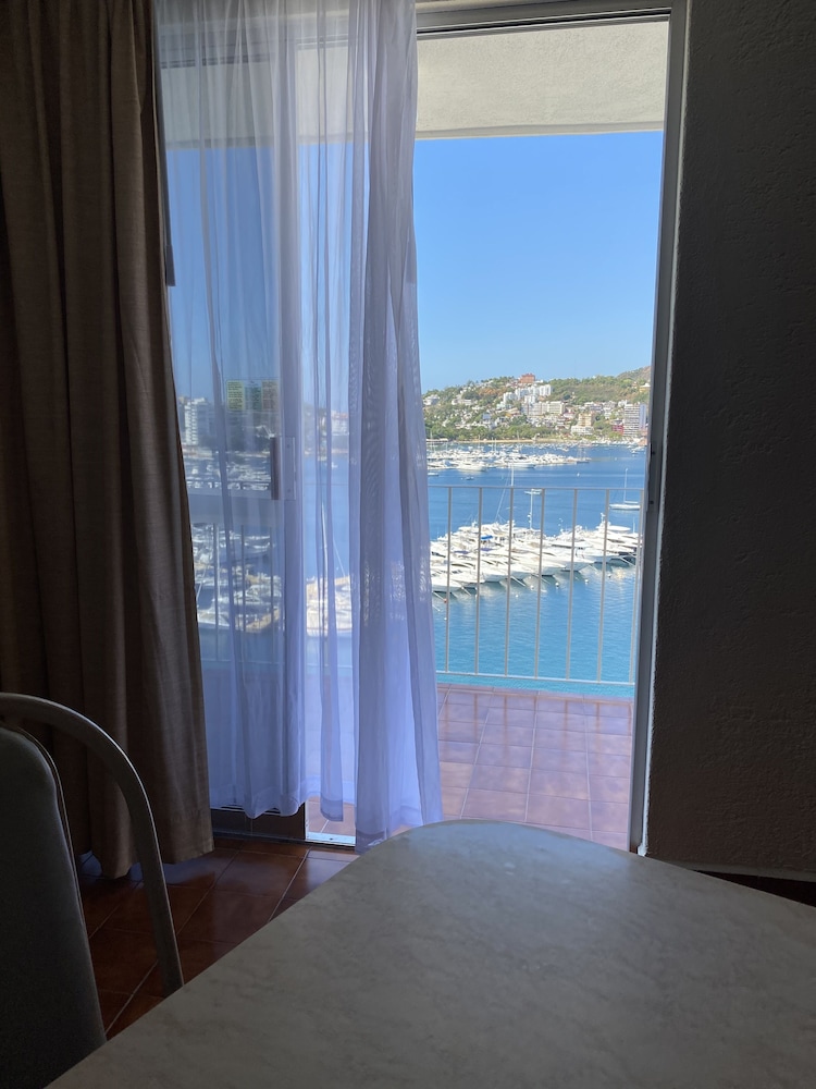 Alba Suites Acapulco 38/59