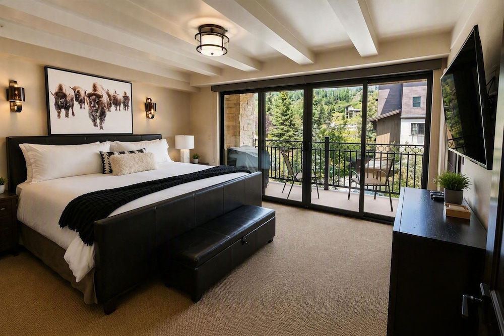 2 Bedrooms, Condo, Landmark, 2 King Beds, 2 Bunk Beds
