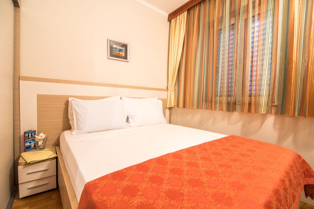 Dubrovnik Hotel 9/50