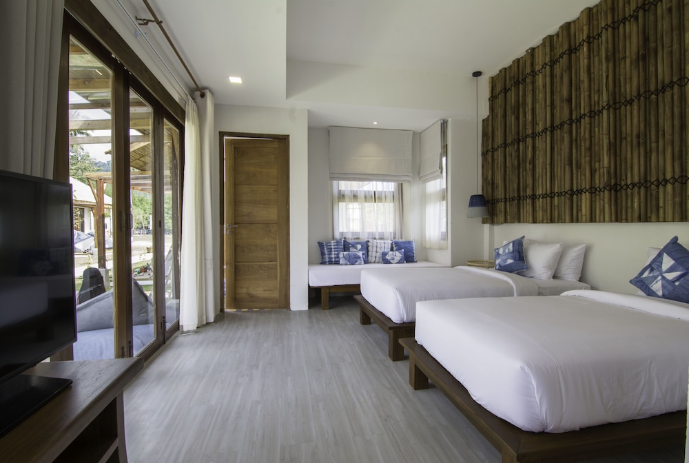 Rest Sea Resort 10/50