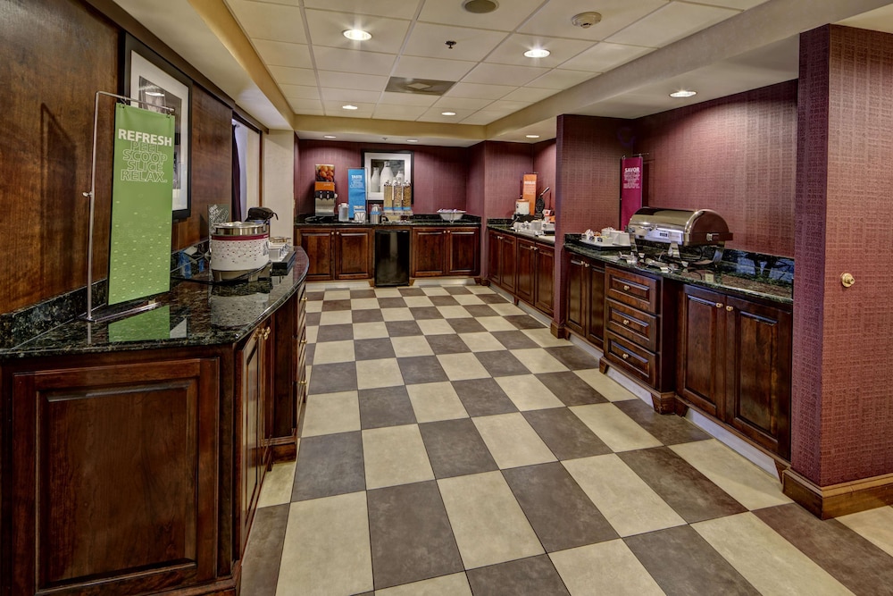 Hampton Inn Manning 4/37