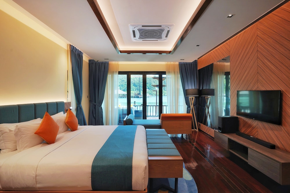 Gayana Marine Resort 4/71