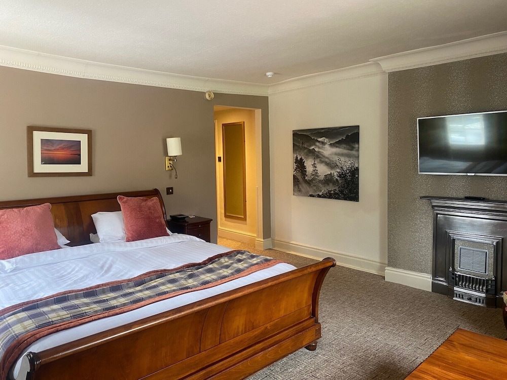Royal Oak Hotel 2/49