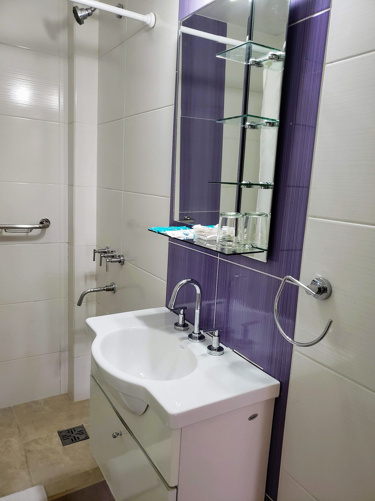غرفة قياسية بسرير كينج، Hotel Continental 5/6