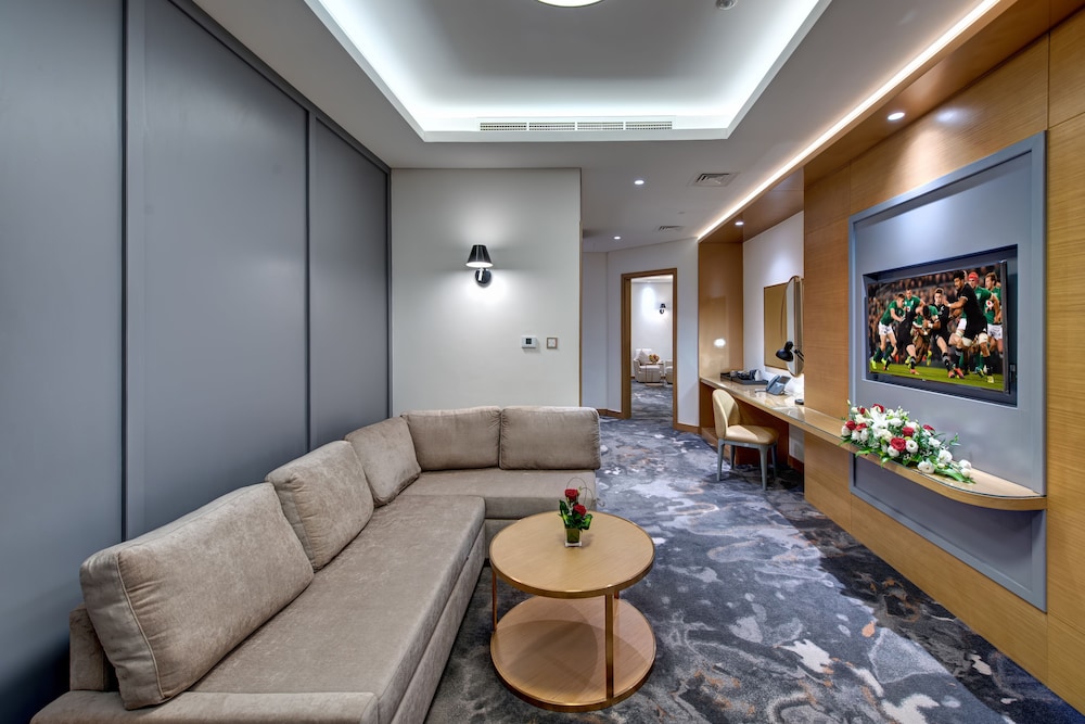 The S Hotel Al Barsha 23/37