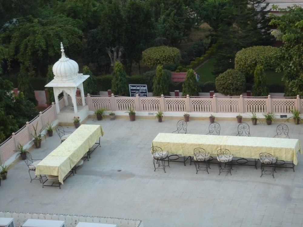 Khandwa Haveli 29/38